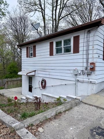 632 Brooklyn Mountain Rd, Hopatcong Boro, NJ 07843