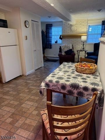 632 Brooklyn Mountain Rd, Hopatcong Boro, NJ 07843
