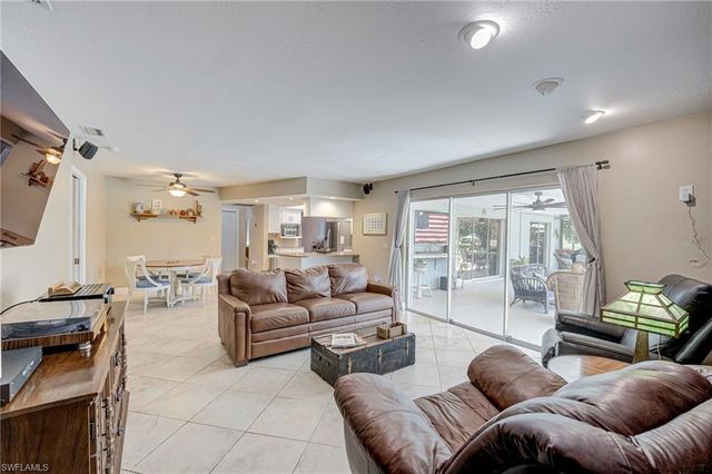 19250 Tammy LN, North Fort Myers, FL 33917
