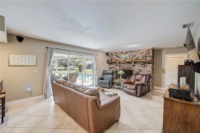 19250 Tammy LN, North Fort Myers, FL 33917