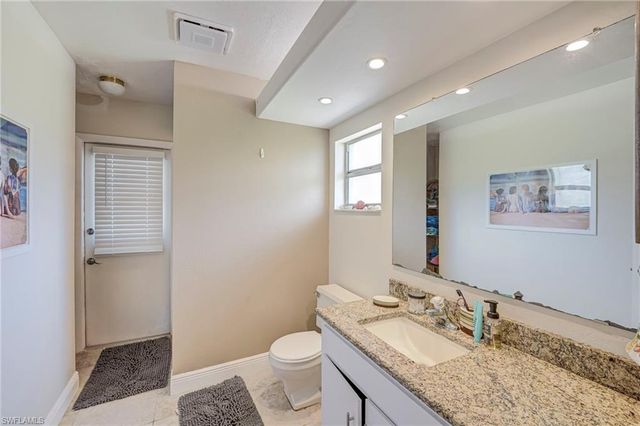 19250 Tammy LN, North Fort Myers, FL 33917