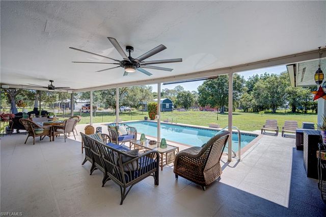 19250 Tammy LN, North Fort Myers, FL 33917