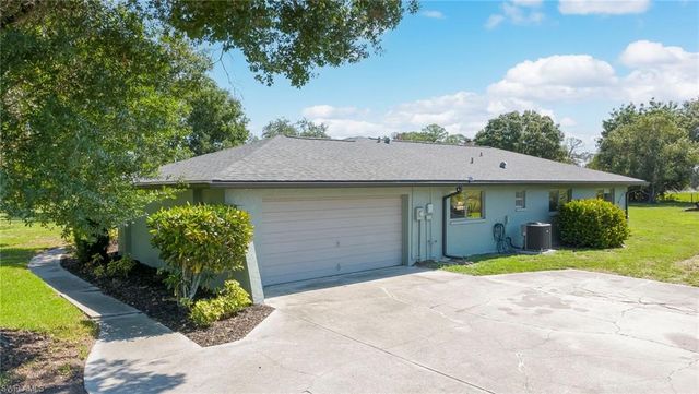 19250 Tammy LN, North Fort Myers, FL 33917