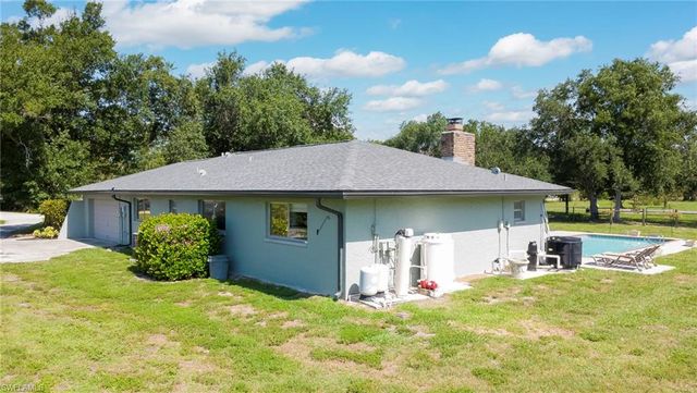 19250 Tammy LN, North Fort Myers, FL 33917