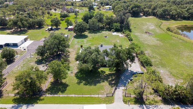19250 Tammy LN, North Fort Myers, FL 33917