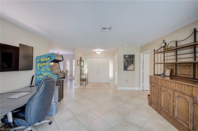 19250 Tammy LN, North Fort Myers, FL 33917