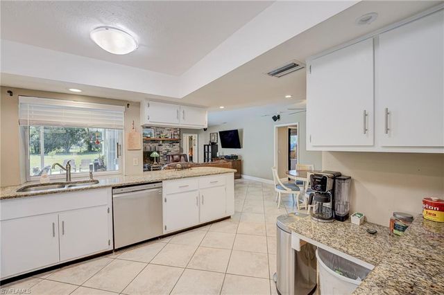 19250 Tammy LN, North Fort Myers, FL 33917