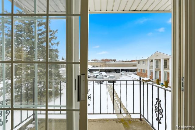 8188 24 Mile Road, Shelby Twp, MI 48316