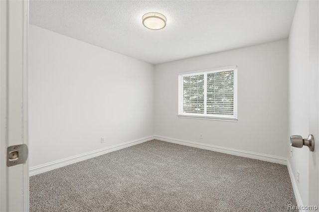 8188 24 Mile Road, Shelby Twp, MI 48316