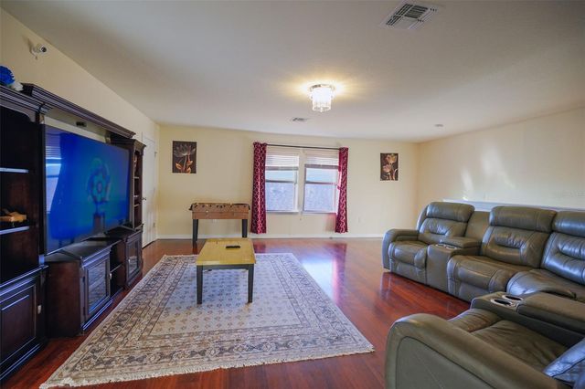 8815 ASHLAND AVENUE, Polk City, FL 33868