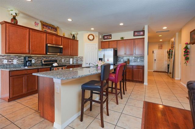 8815 ASHLAND AVENUE, Polk City, FL 33868