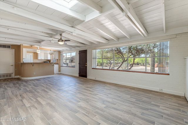 2520 E Helen Street, Tucson, AZ 85716