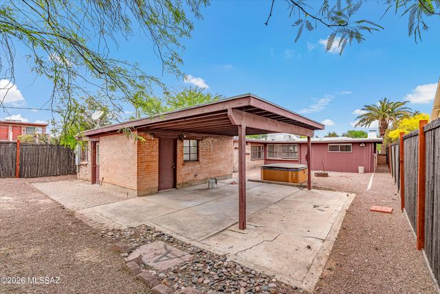 2520 E Helen Street, Tucson, AZ 85716