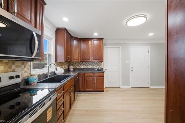 2508 Markham ST, Portsmouth, VA 23707