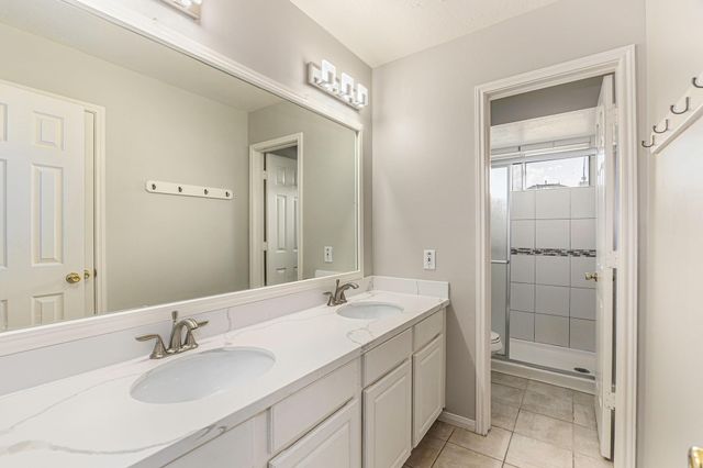 3603 SW Beacon Hill Drive, Pearland, TX 77584