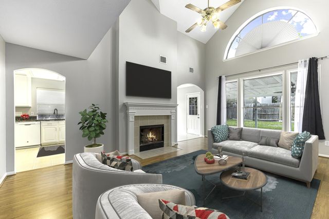 3603 SW Beacon Hill Drive, Pearland, TX 77584