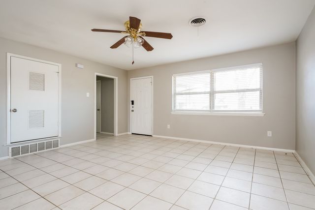 1212 Cavender Drive, Hurst, TX 76053