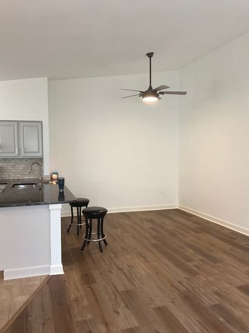 1830 Shetland Road, Naperville, IL 60565