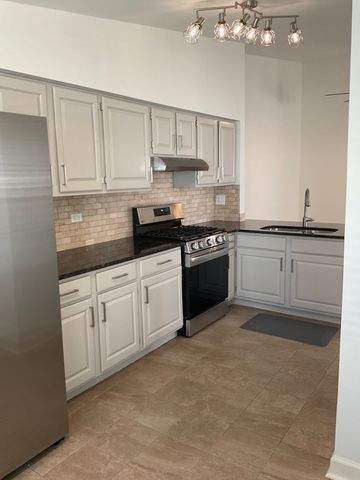 1830 Shetland Road, Naperville, IL 60565