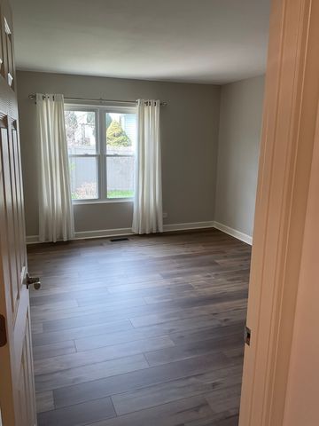 1830 Shetland Road, Naperville, IL 60565