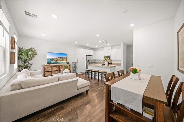 7109 Vernazza, Eastvale, CA 92880