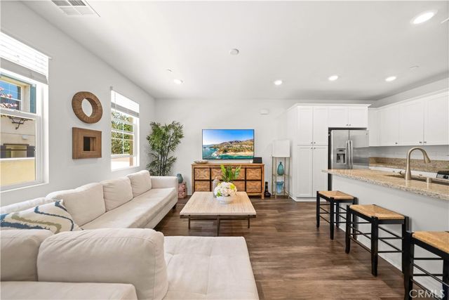 7109 Vernazza, Eastvale, CA 92880