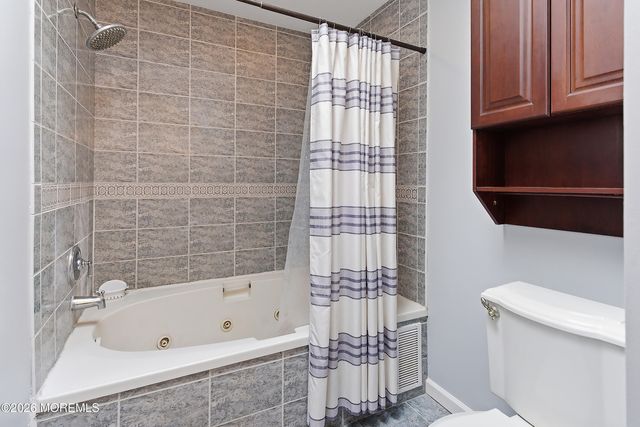 57 Bridgewaters Drive 18, Oceanport, NJ 07757