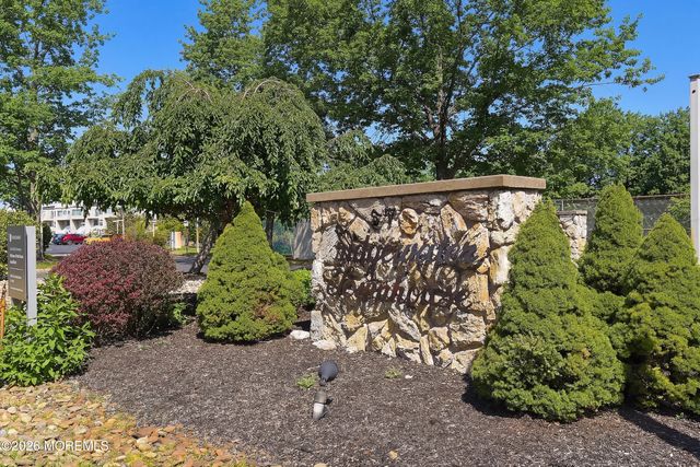57 Bridgewaters Drive 18, Oceanport, NJ 07757