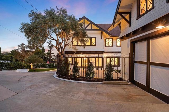 2274 Rosecrans, San Diego, CA 92106