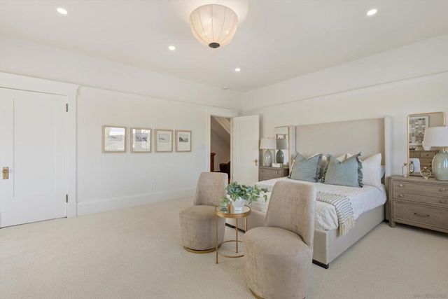 2274 Rosecrans, San Diego, CA 92106