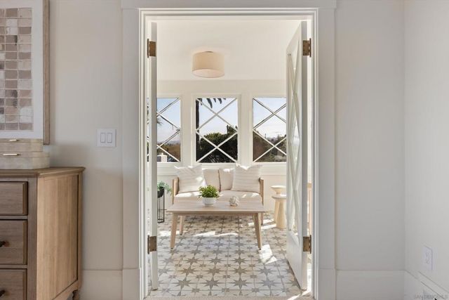 2274 Rosecrans, San Diego, CA 92106