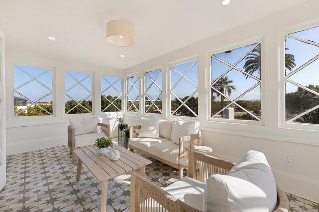 2274 Rosecrans, San Diego, CA 92106