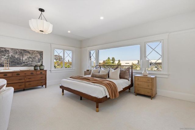 2274 Rosecrans, San Diego, CA 92106