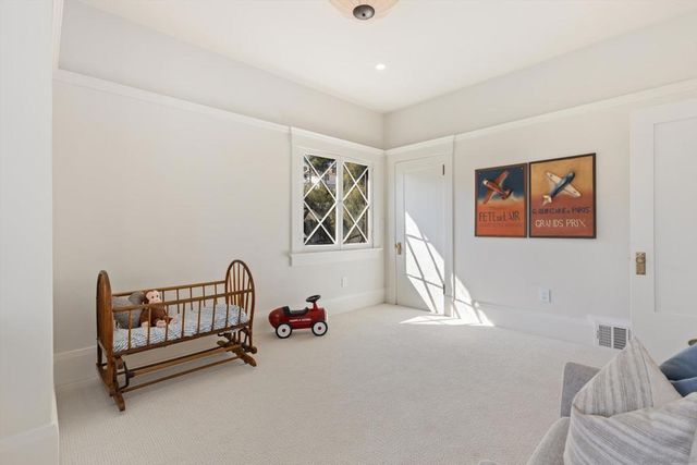 2274 Rosecrans, San Diego, CA 92106