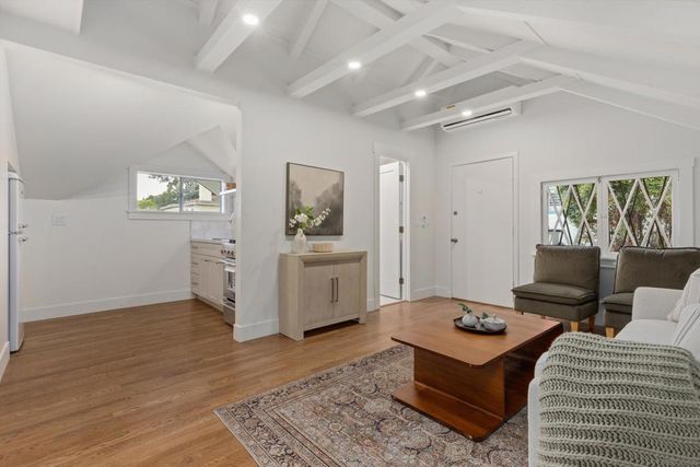 2274 Rosecrans, San Diego, CA 92106