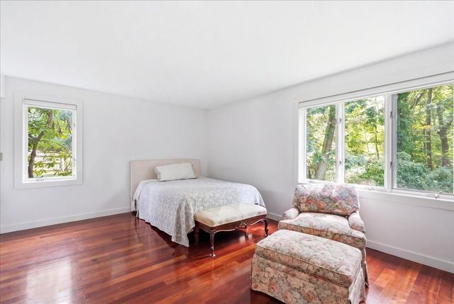 100 Pond 84, Cohasset, MA 02025