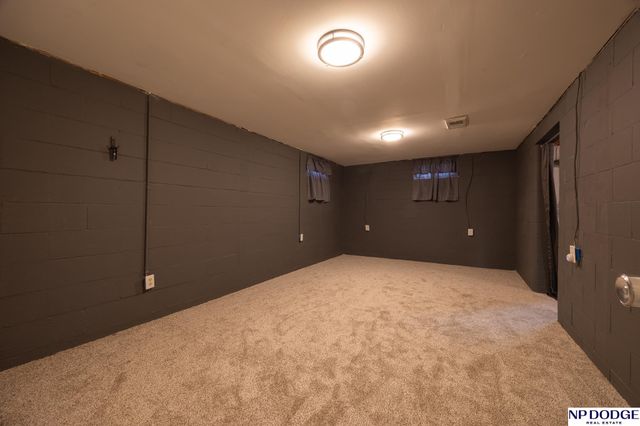 1717 N 71st Street, Lincoln, NE 68505