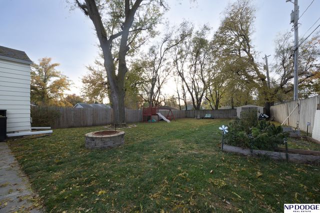 1717 N 71st Street, Lincoln, NE 68505