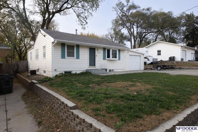1717 N 71st Street, Lincoln, NE 68505