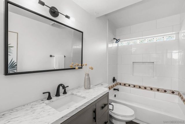30562 Rolling Hills Dr., Valley Center, CA 92082