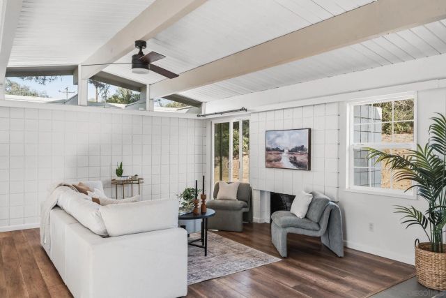 30562 Rolling Hills Dr., Valley Center, CA 92082