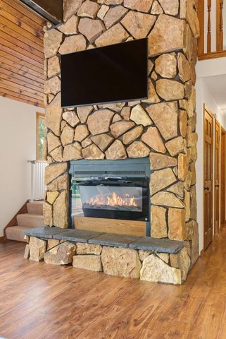 W3886 Hickory TERRACE, La Crosse, WI 54601