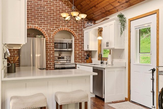 W3886 Hickory TERRACE, La Crosse, WI 54601