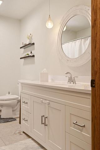 W3886 Hickory TERRACE, La Crosse, WI 54601