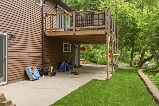 W3886 Hickory TERRACE, La Crosse, WI 54601