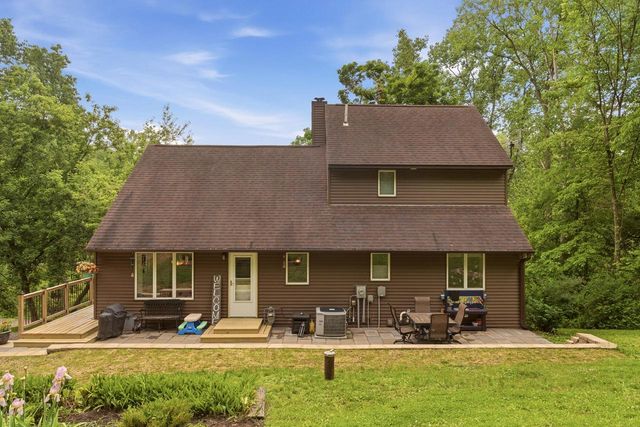 W3886 Hickory TERRACE, La Crosse, WI 54601