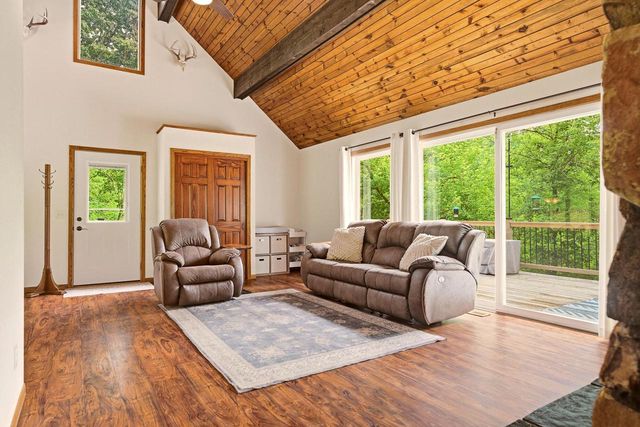 W3886 Hickory TERRACE, La Crosse, WI 54601