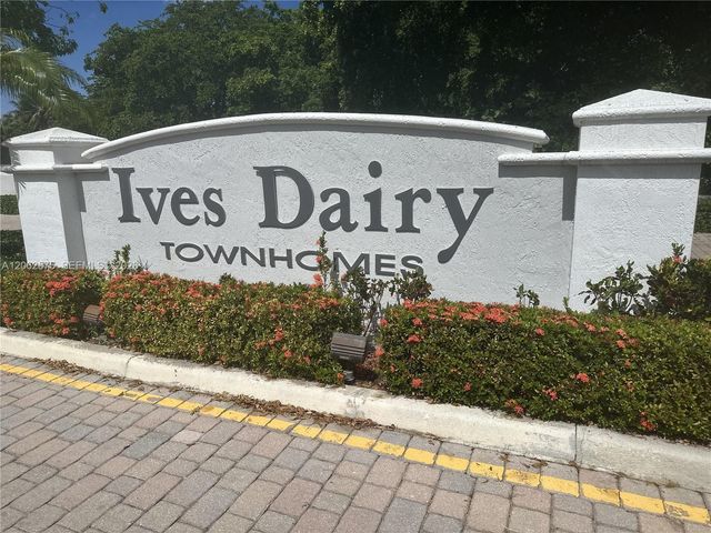 1015 NE 208th St, Miami, FL 33179