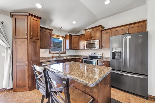 1659 ONTARIO ROAD, Green Bay, WI 54311