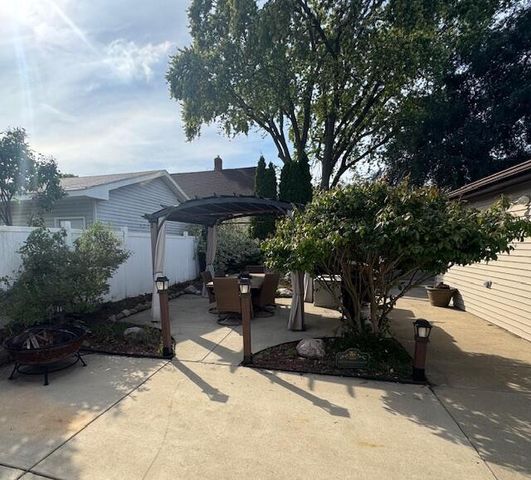 7546 15th AVENUE, Kenosha, WI 53143